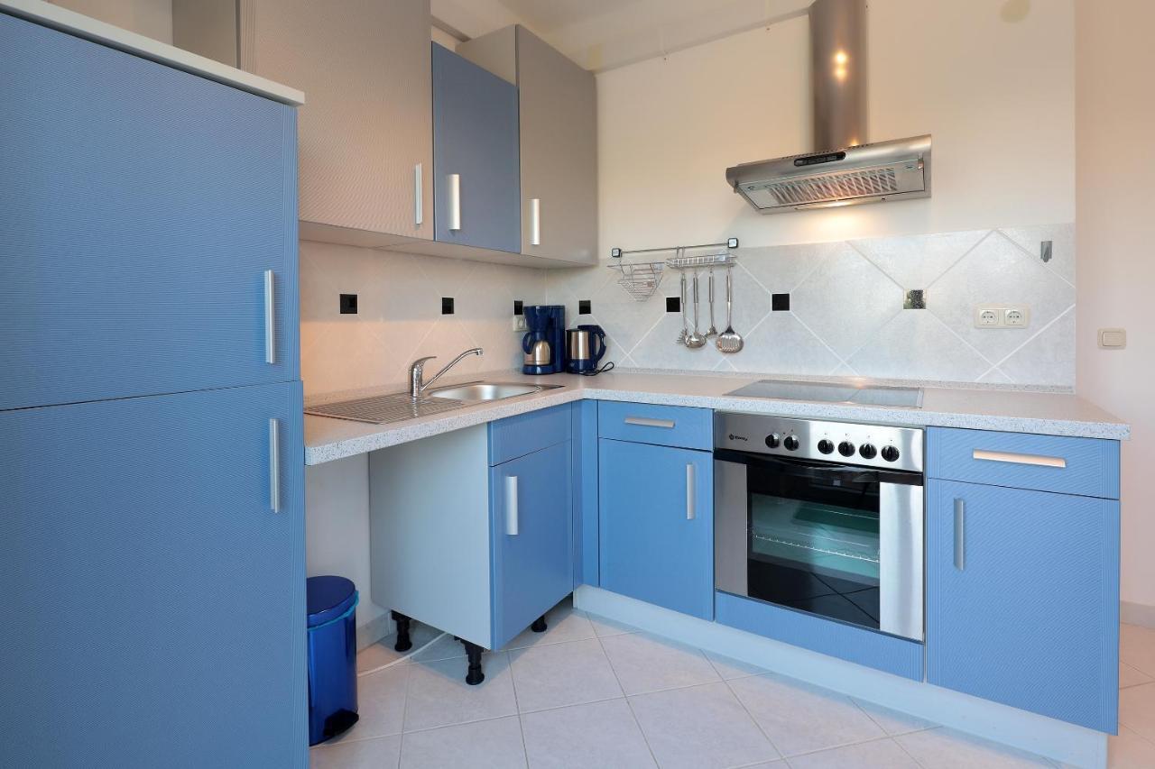 City Pool Apartments Novalja Bagian luar foto