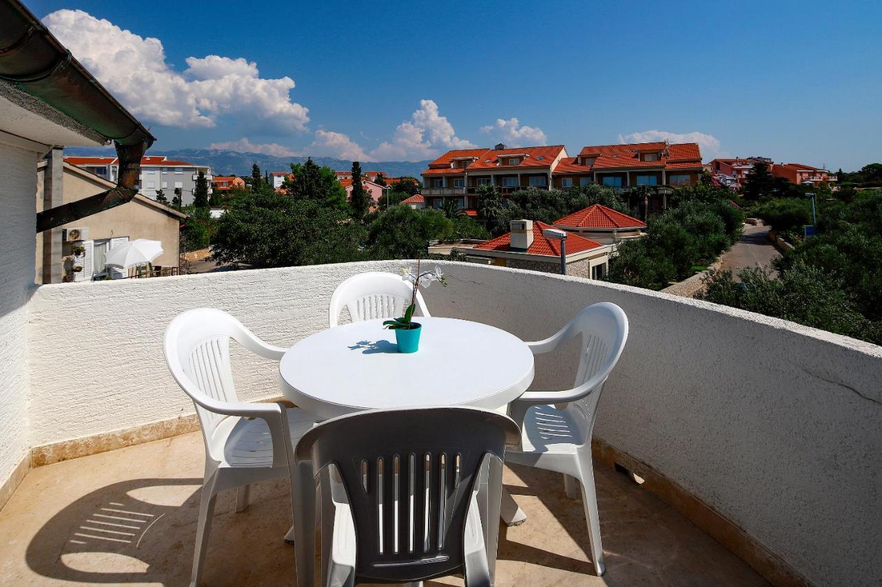 City Pool Apartments Novalja Bagian luar foto