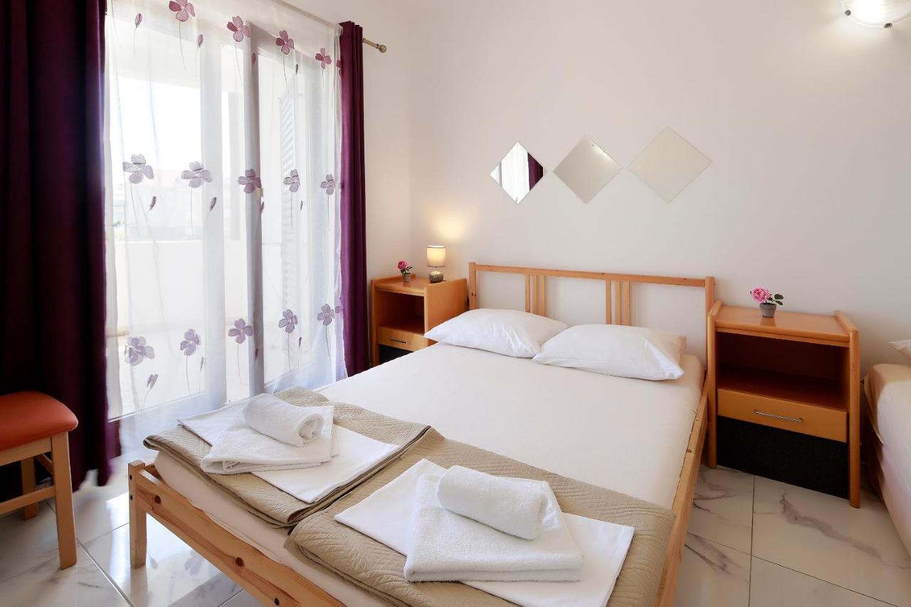 City Pool Apartments Novalja Bagian luar foto